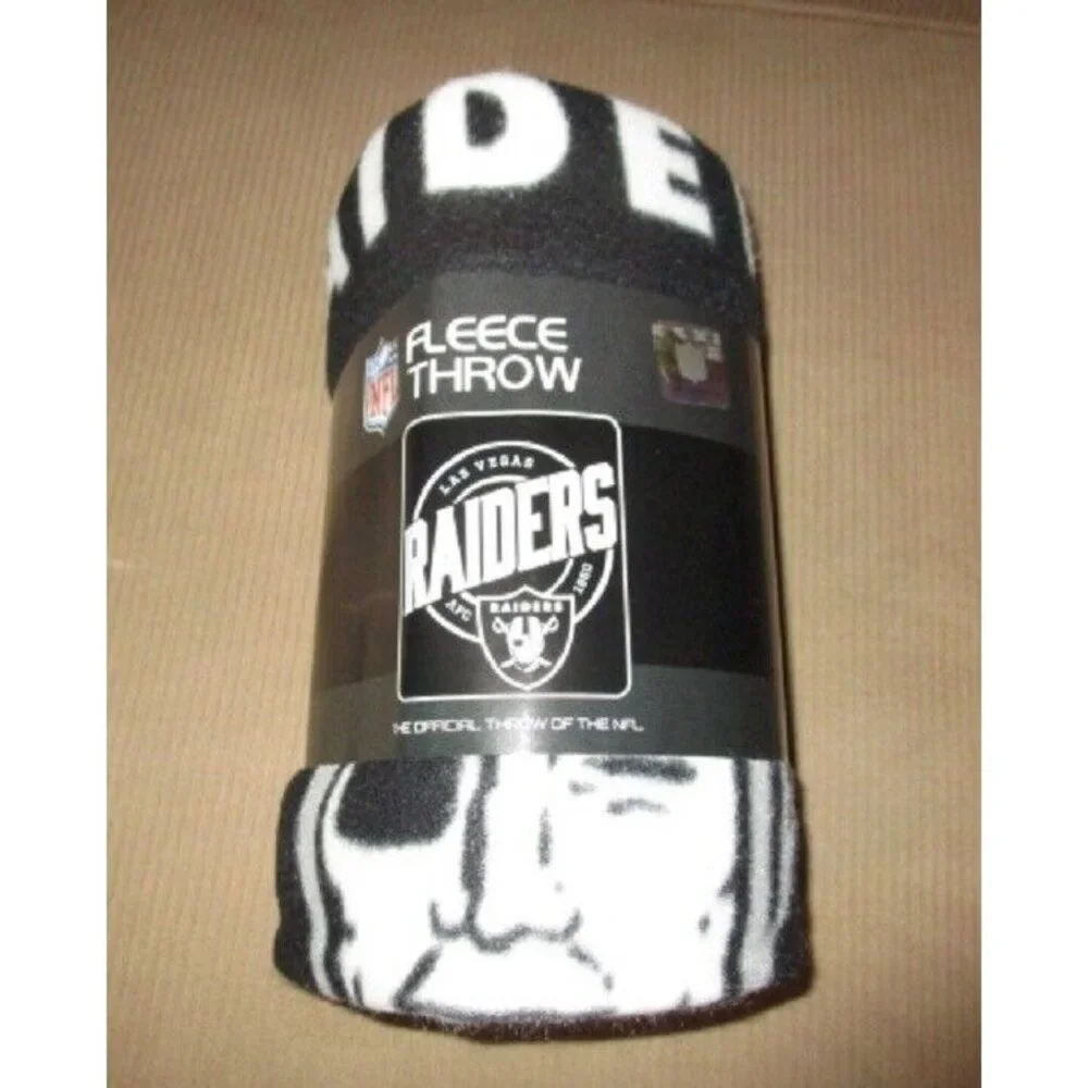 New Las Vegas Raiders Fleece Throw Gift Stadium Blanket Football Team NFL Logo